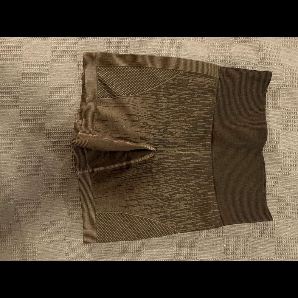 Lululemon high wasted yoga shorts. Super flattering cut and color.